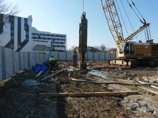 Budowa ściany szczelinowej - Marzec 2011