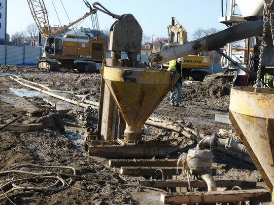 Budowa ściany szczelinowej - Marzec 2011