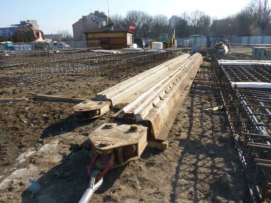 Budowa ściany szczelinowej - Marzec 2011