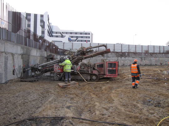 Kotwienie ściany szczelinowej  - Grudzień 2011